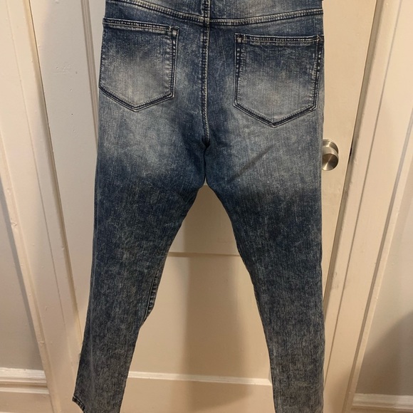 Juniors Mossimo Skinny Jeans - Picture 4 of 6